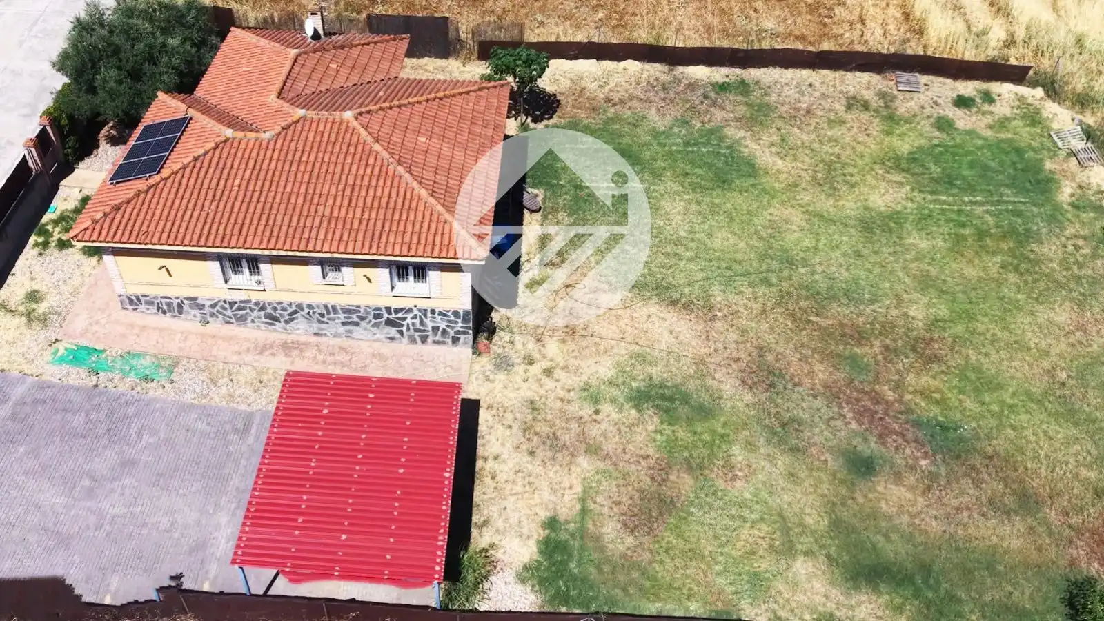 Houses for sale in Lucillos  with Air Conditioner and Heating