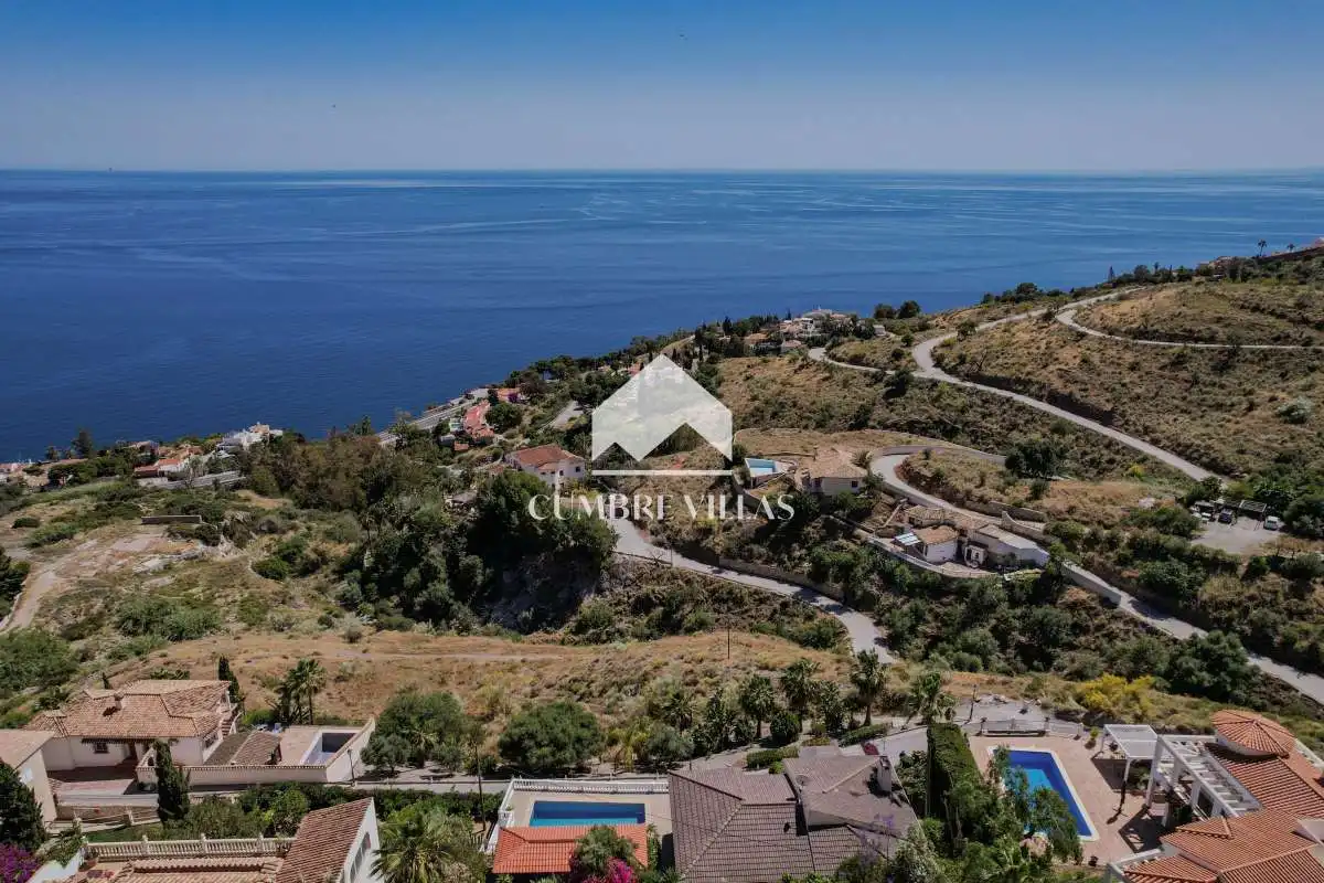 Houses for sale in Salobreña  with Private garden, Terrace and Internet