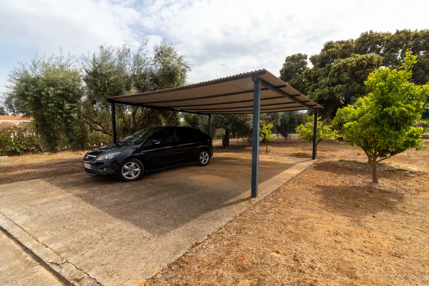 Parkplatz von Haus oder Chalet zum Verkauf in Badajoz mit Klimaanlage, Abstellraum und Schwimmbad