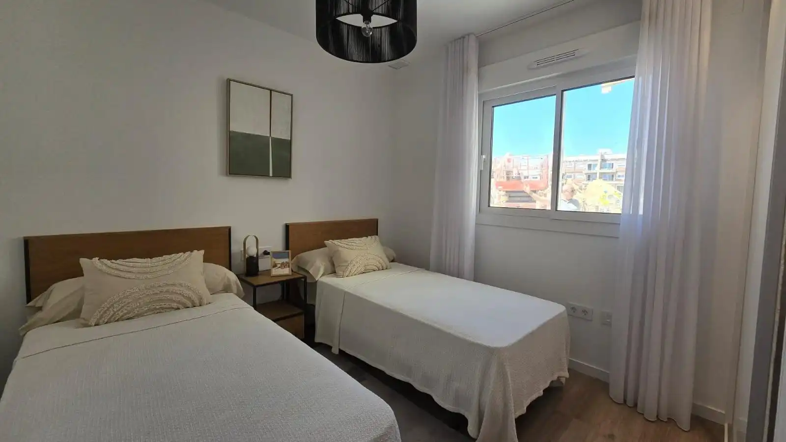Dormitori de Pis en venda en Elche / Elx amb Aire condicionat, Terrassa i Piscina comunitària