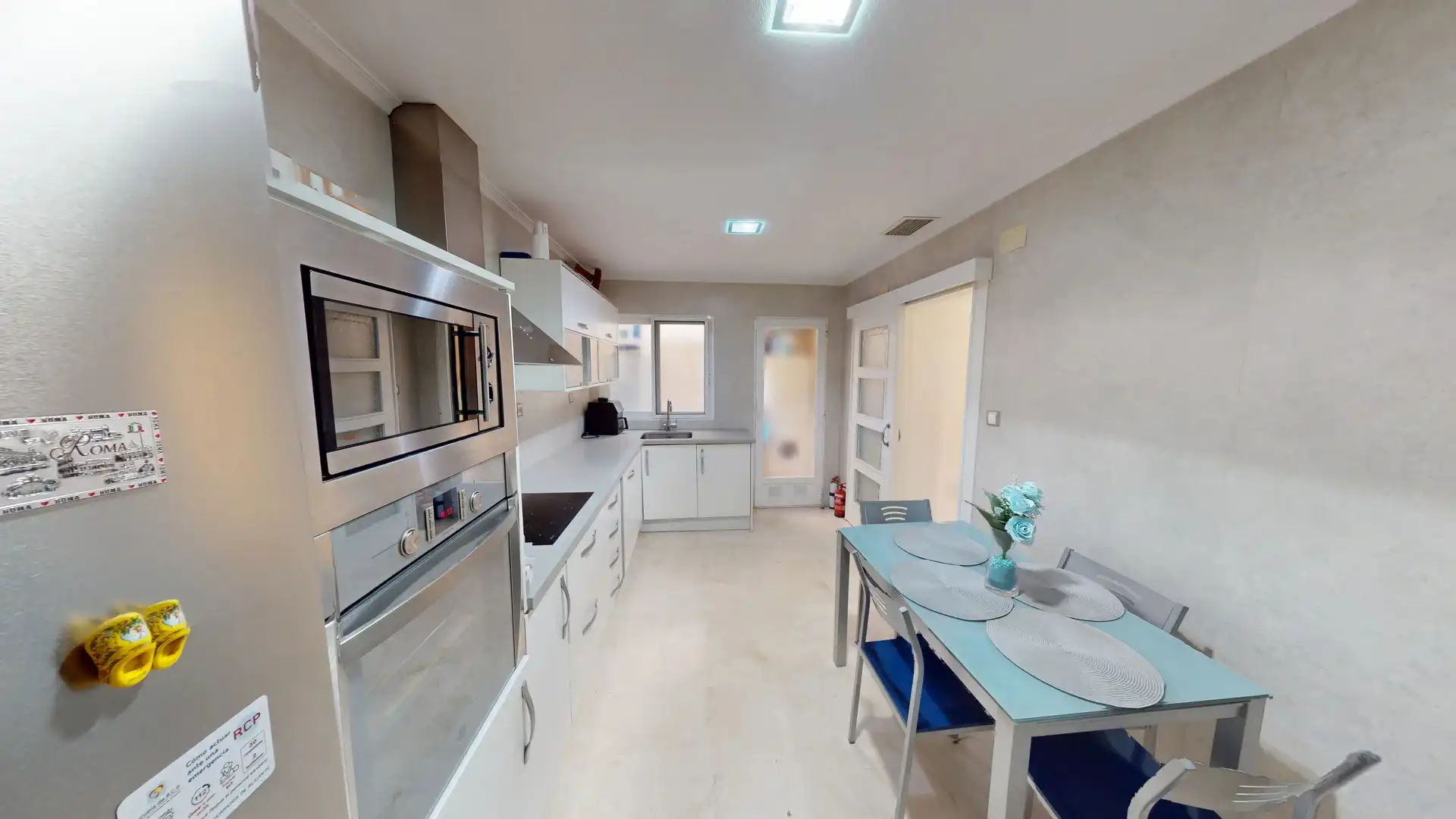 Kitchen of Detached homes for sale in Elche ciudad