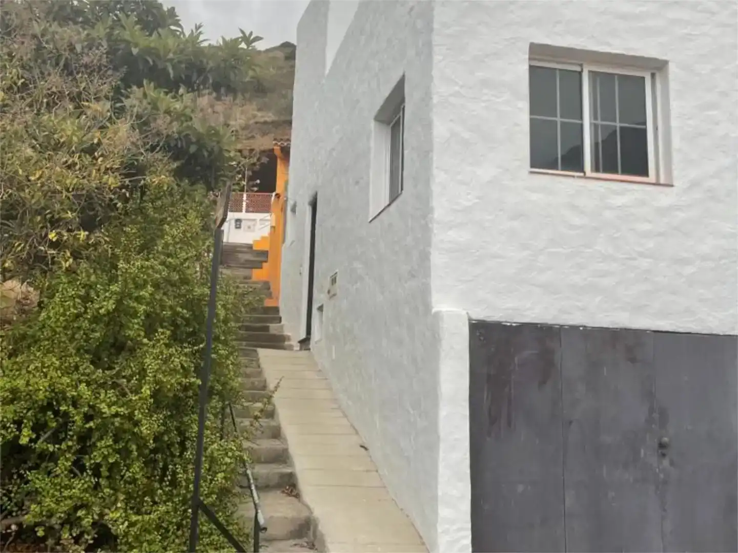 Vista exterior de Casa o xalet en venda en Hermigua amb Jardí privat, Moblat i Forn