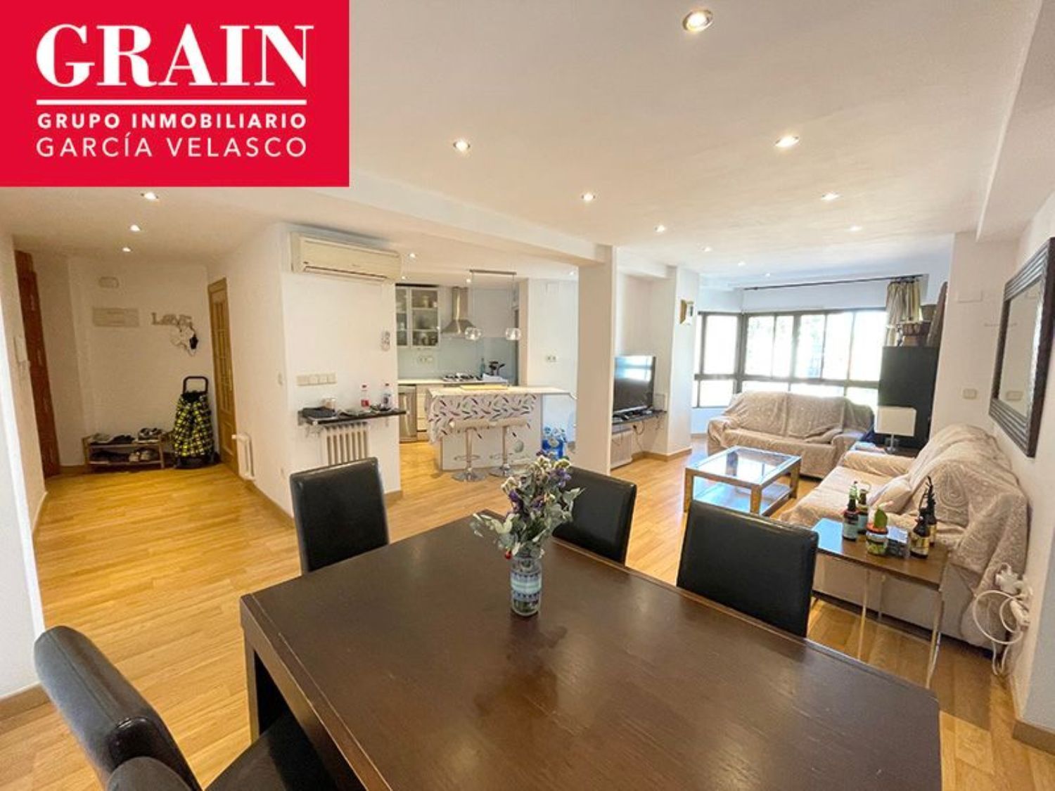 Exterior view of Flat for sale in  Albacete Capital  with Air Conditioner, Heating and Parquet flooring
