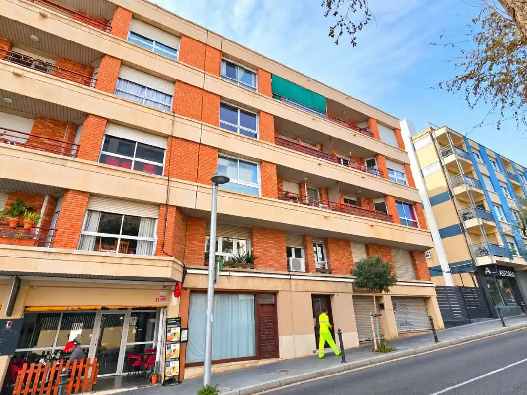 Wohnung mit Aufzug zur Miete in Paseo Marítimo Rafael Casanova 5