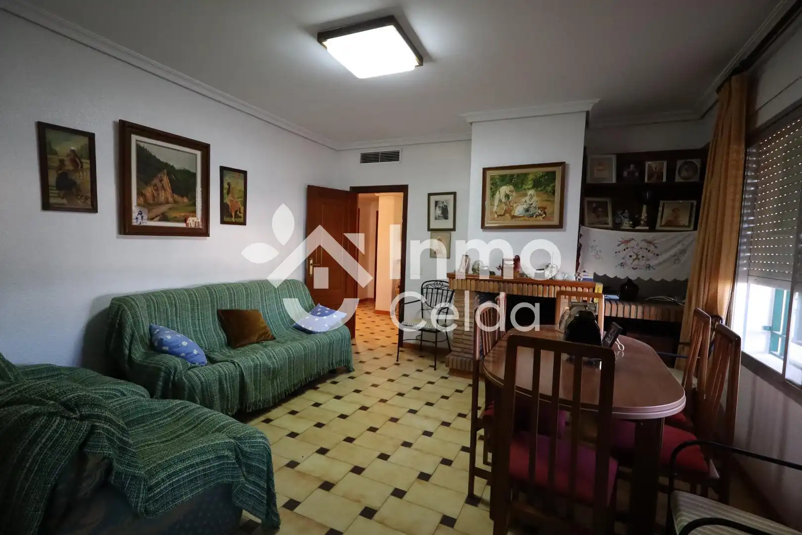 Sala de estar de Casa o chalet en venta en Chiva con Aire acondicionado, Calefacción y Jardín privado