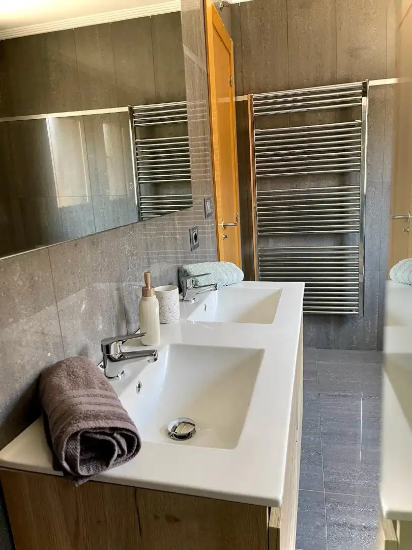Bany de Casa o xalet en venda en Villayerno Morquillas amb Calefacció, Jardí privat i Terrassa
