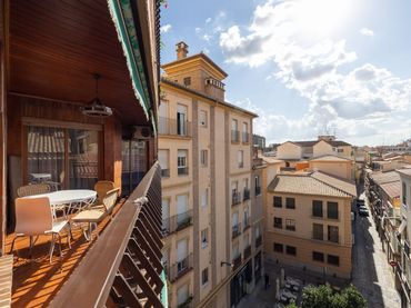 Appartamento con balcone in vendita a Calle NUEVA DE LA VIRGEN 3