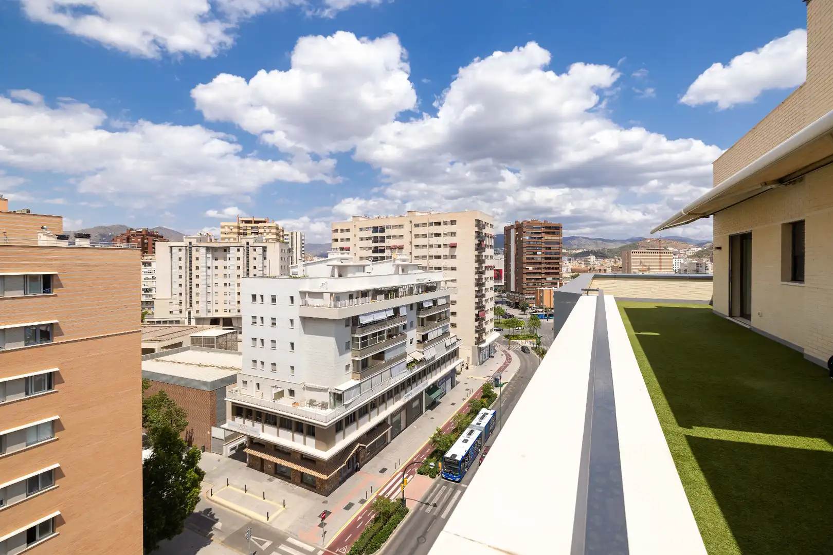 Vista exterior de Ático en venta en Málaga con Aire acondicionado, Calefacción y Terraza