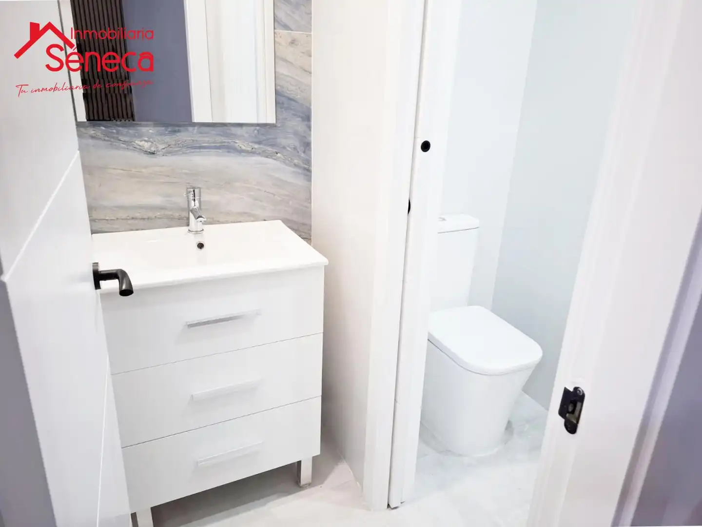 Baño de Estudio en venta en Córdoba con Aire acondicionado, Calefacción y Amueblado