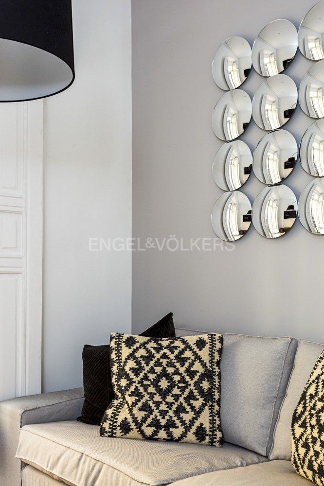 Sala d'estar de Apartament en venda en  Madrid Capital amb Aire condicionat, Calefacció i Moblat