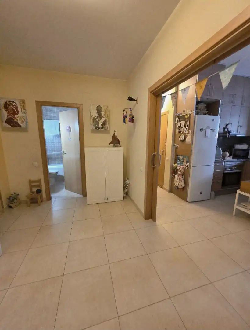 Wohnung zum Verkauf in Badalona mit Klimaanlage, Heizung und Terrasse