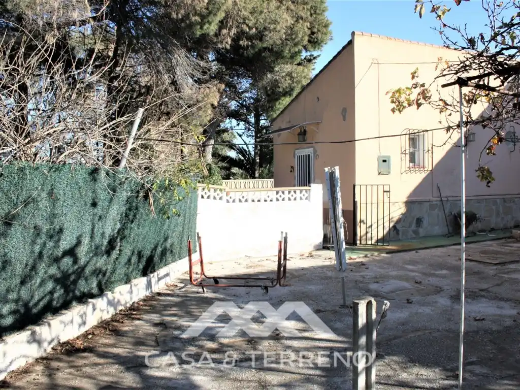 Commercial properties for sale in Benajarafe