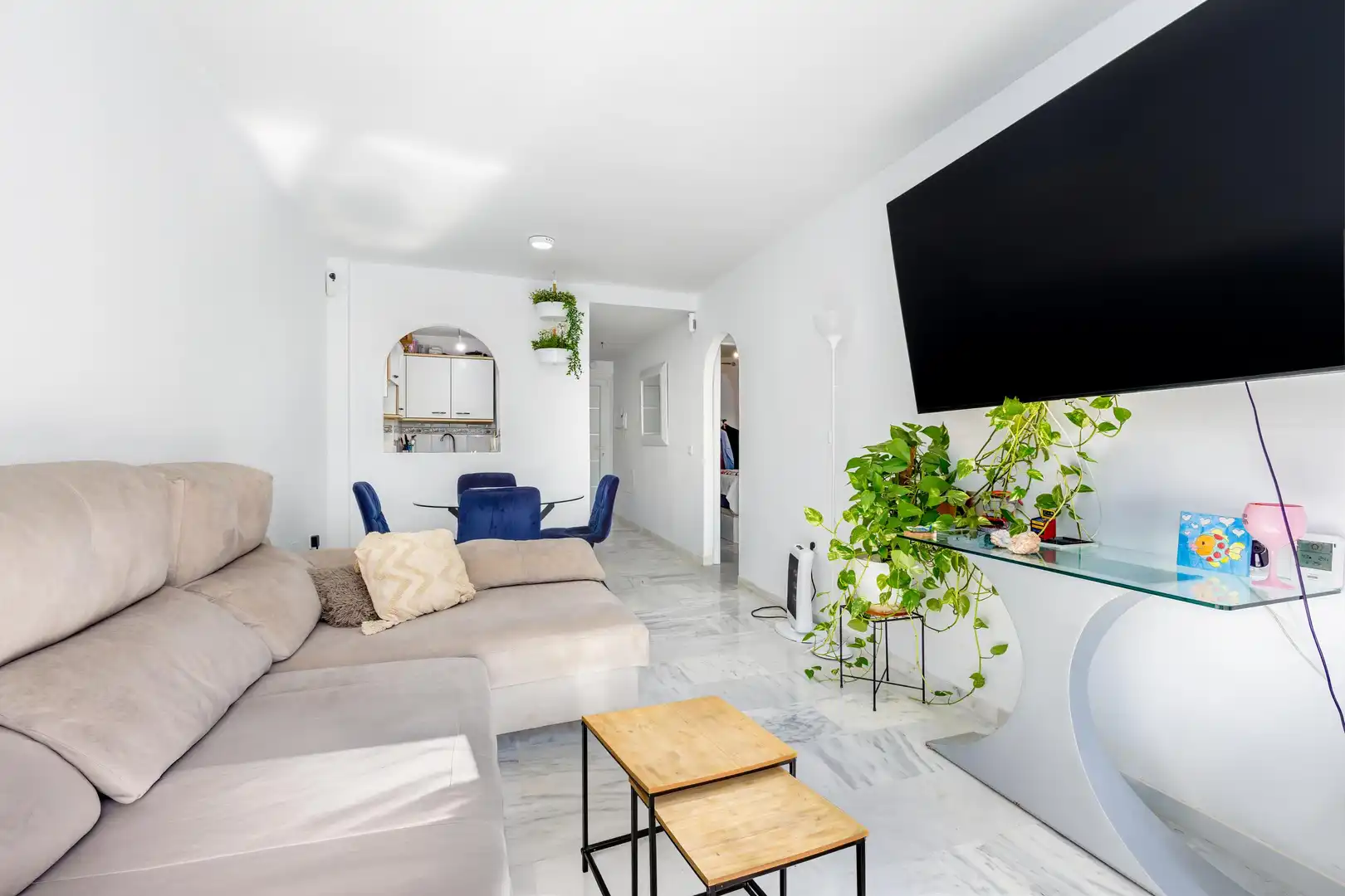 Sala de estar de Ático en venta en Mijas con Calefacción, Jardín privado y Balcón