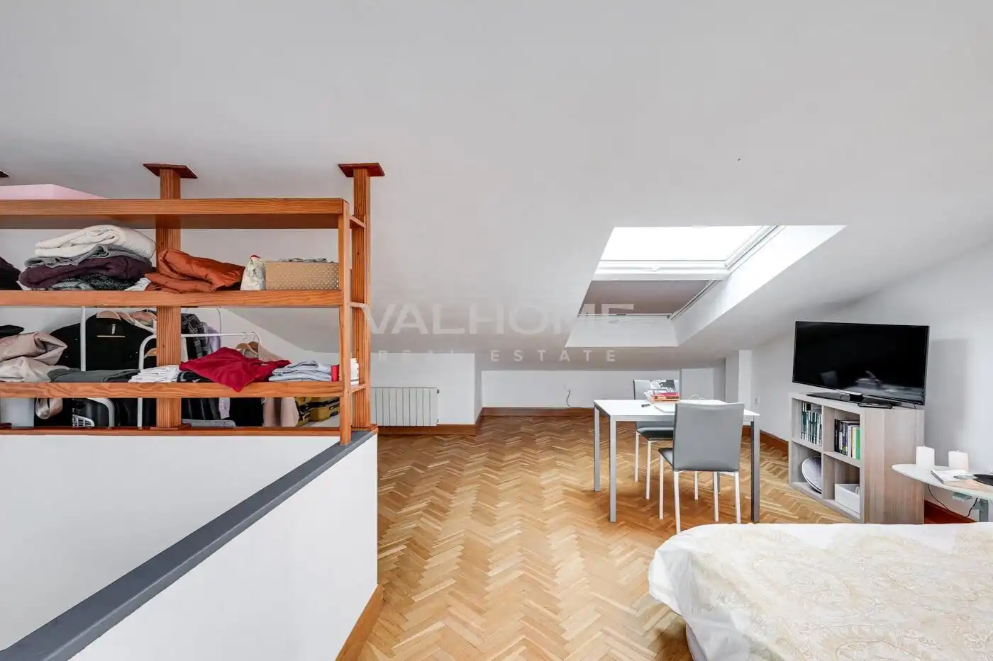Einfamilien-Reihenhaus zum Verkauf in Sant Cugat del Vallès mit Heizung, Privatgarten und Parkett