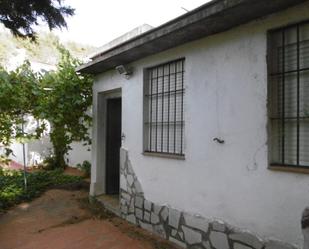 Vista exterior de Finca rústica en venda en Rossell amb Terrassa