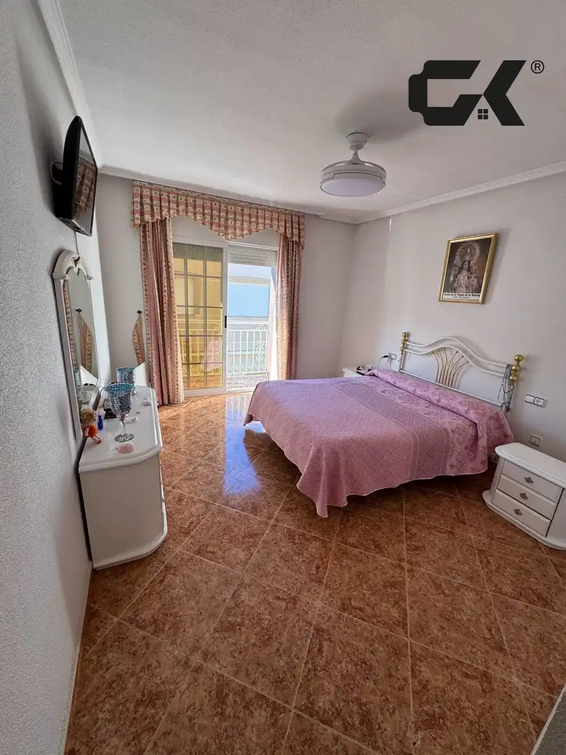 Habitación de Casa adosada en venta en Murcia