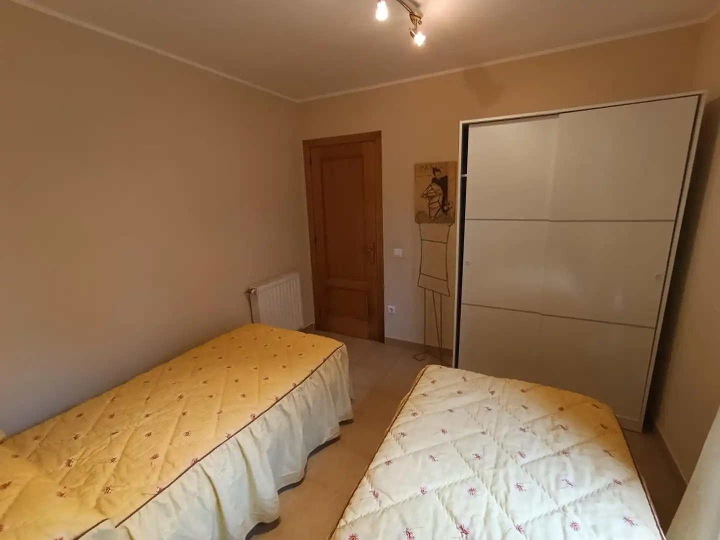Habitación de Piso en venta en Ribadedeva con Calefacción, Trastero y Amueblado