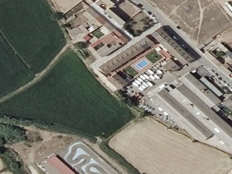 Business premises for sale in CL UNO DE MAYO