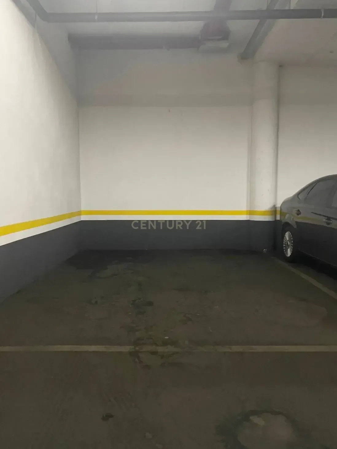 Garage for sale in Sant Joan Despí