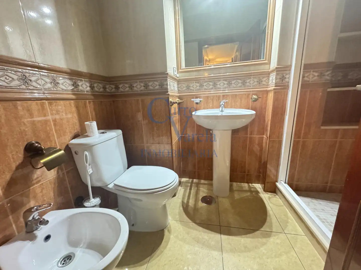 Bathroom of Flat for sale in Dos Hermanas  with Air Conditioner