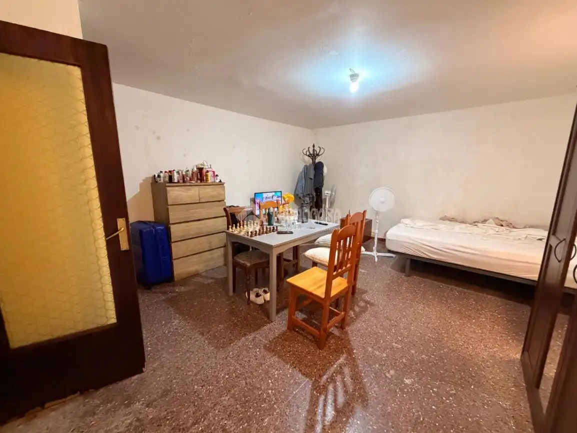 Flat with lift for sale in Horta - Guinardó