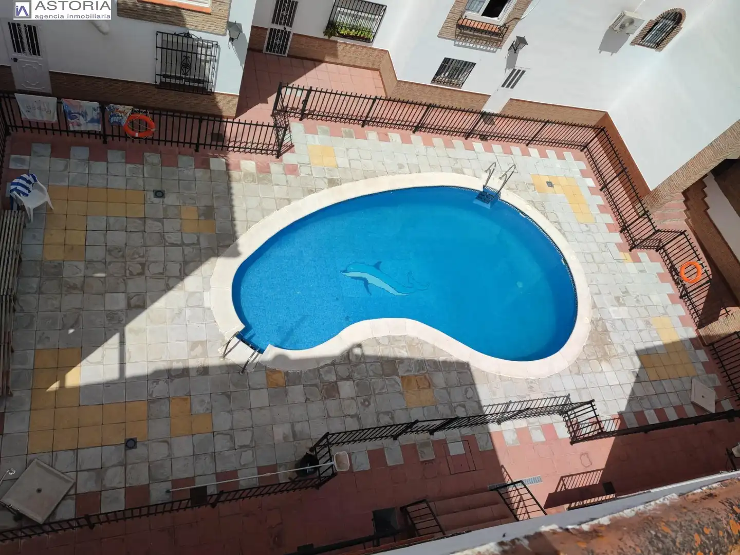 Piscina de Casa adosada en venda en Granada amb Terrassa i Piscina comunitària