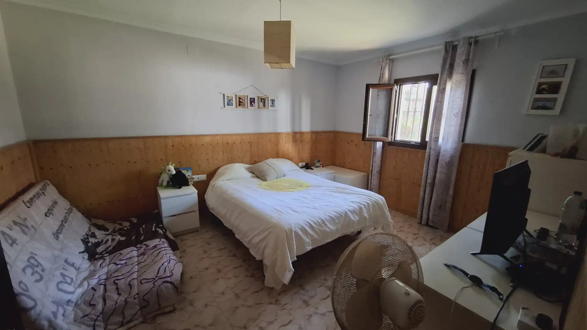 Bedroom of Houses for sale in Chiclana de la Frontera