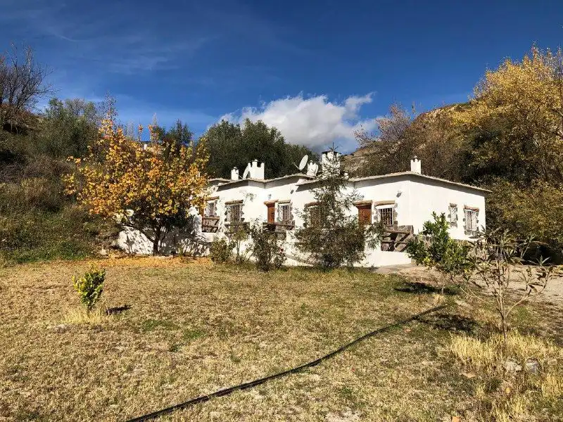 Casa rústica en venda a Avenida Jose Antonio Bravo