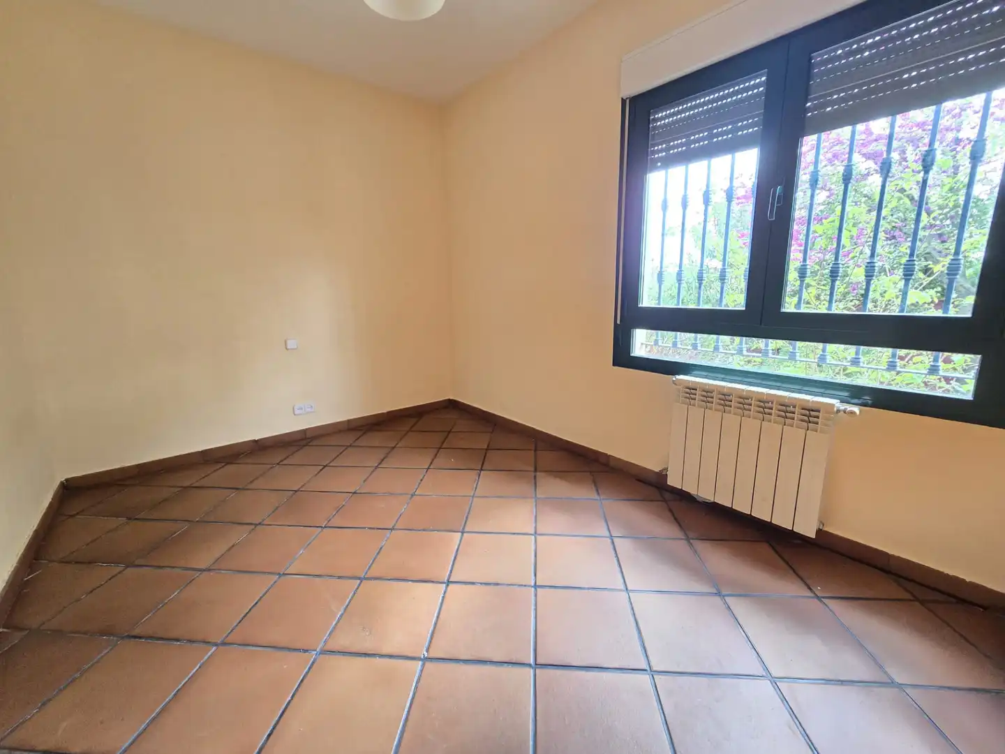 Habitación de Casa o chalet en venta en Morata de Tajuña con Aire acondicionado, Calefacción y Jardín privado