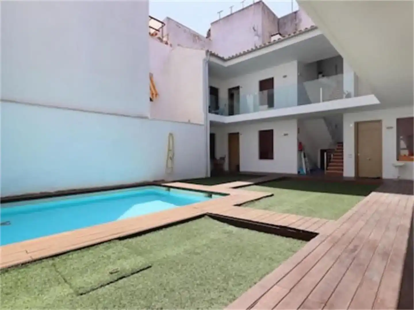 Swimming pool of Flat for rent in Córdoba  with Air Conditioner, Private garden and Parquet flooring