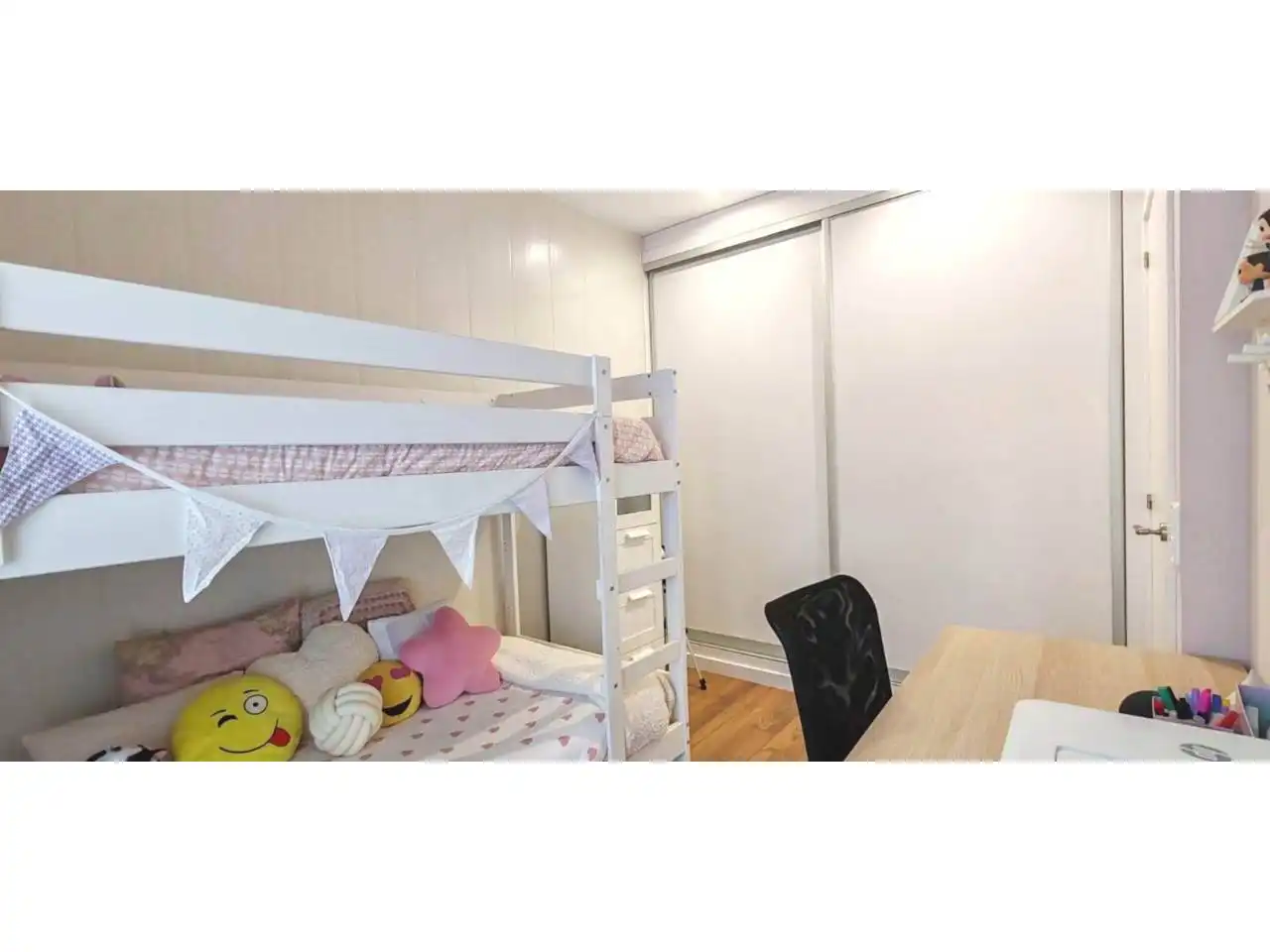 Habitación de Casa o chalet en venta en Sarrià de Ter con Aire acondicionado, Calefacción y Jardín privado