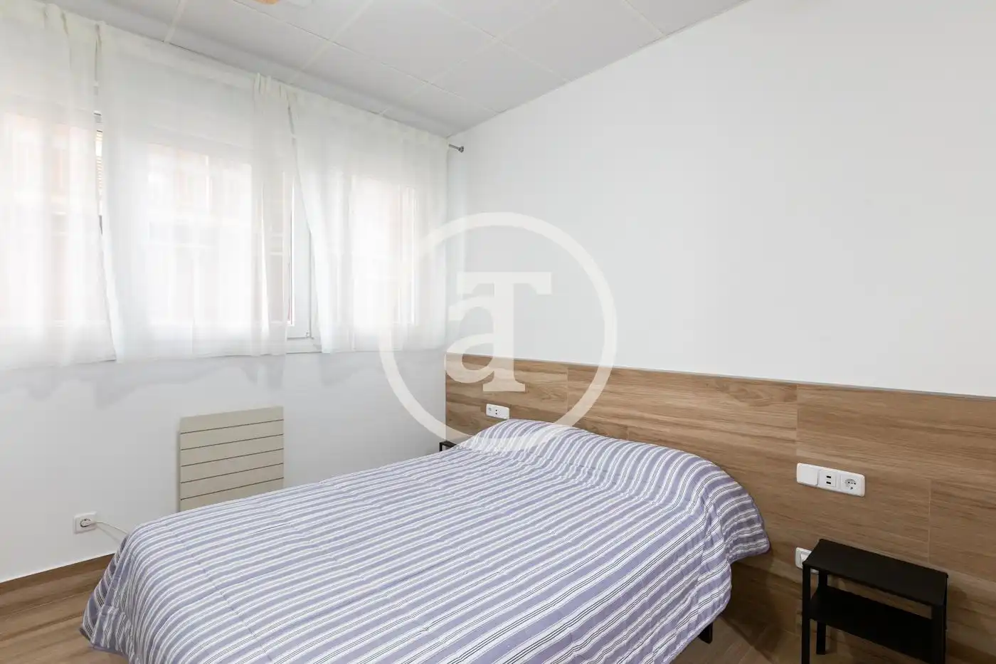 Habitación de Estudio de alquiler en Madrid con Calefacción, Amueblado y Horno