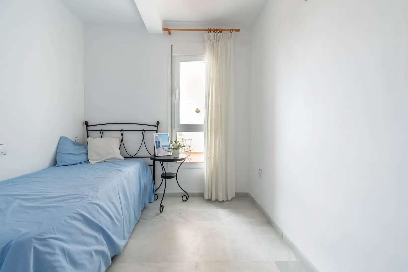 Habitación de Piso en venta en Almería con Aire acondicionado, Terraza y Balcón