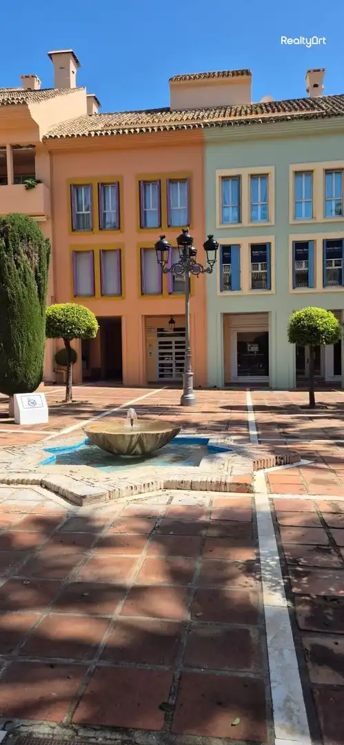 Vista exterior de Ático en venta en Sotogrande con Terraza y Alarma