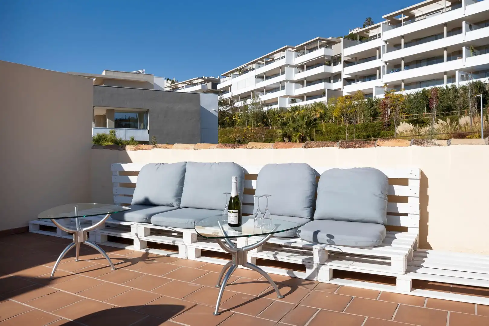 Terrasse von Maisonette zur Miete in Benahavís mit Klimaanlage, Heizung und Privatgarten