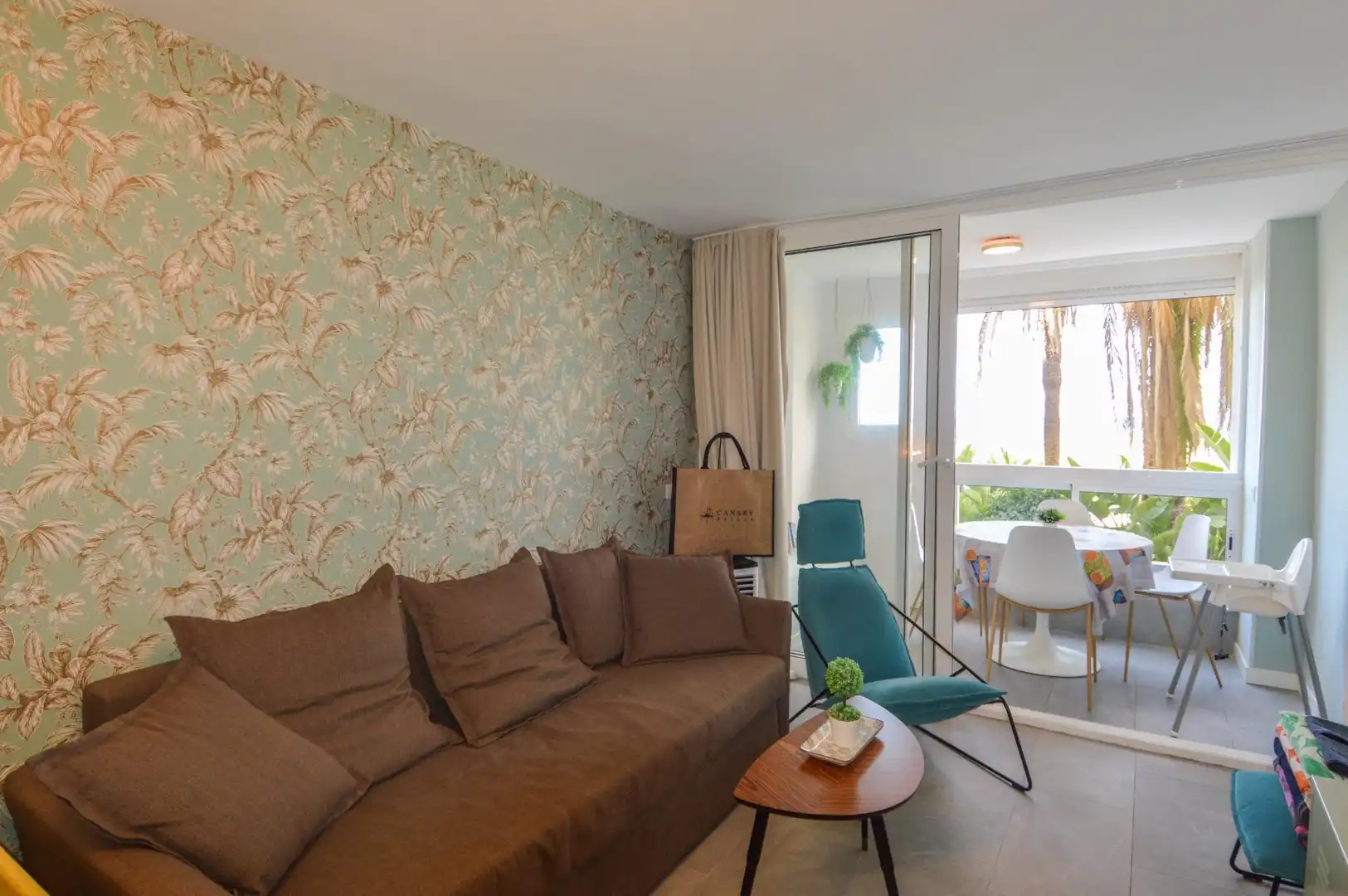 Wohnzimmer von Wohnung zum Verkauf in Mogán mit Klimaanlage und Möbliert