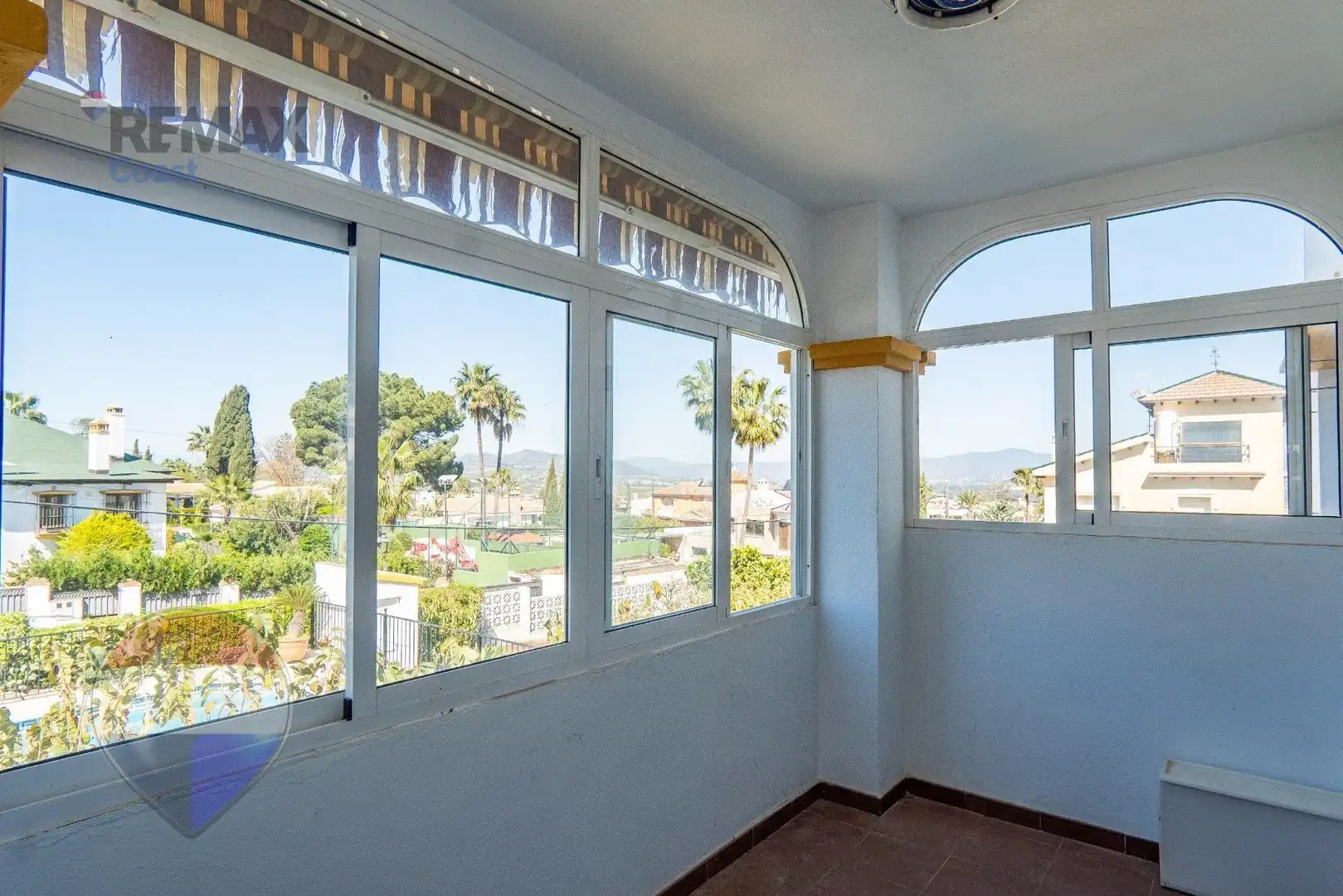 Dormitori de Casa o xalet en venda en Alhaurín de la Torre amb Piscina comunitària