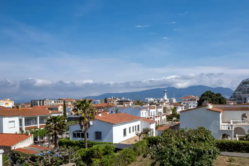 Exterior view of Attic for sale in Empuriabrava  with Air Conditioner, Heating and Private garden