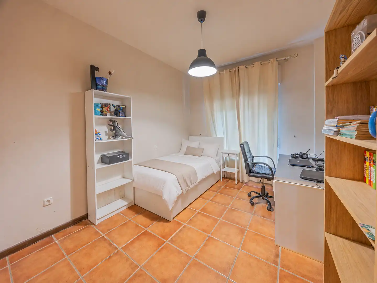 Habitación de Casa adosada en venta en Sotogrande con Jardín privado, Terraza y Piscina