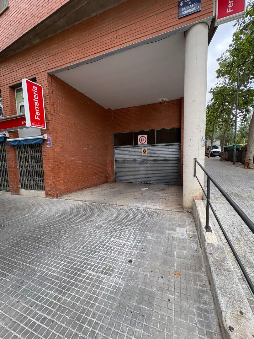 Parking of Flat for sale in Terrassa  with Air Conditioner, Heating and Private garden