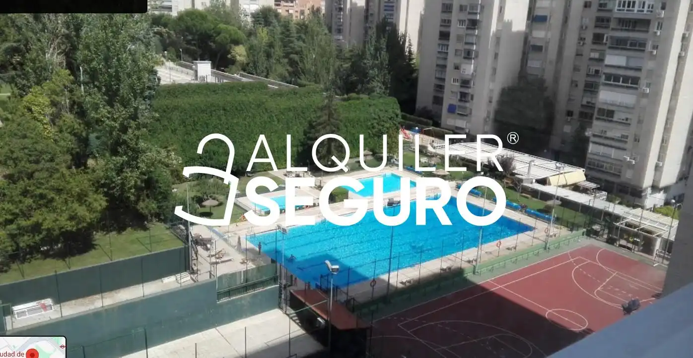 Piscina de Estudi de lloguer en Madrid amb Aire condicionat i Piscina