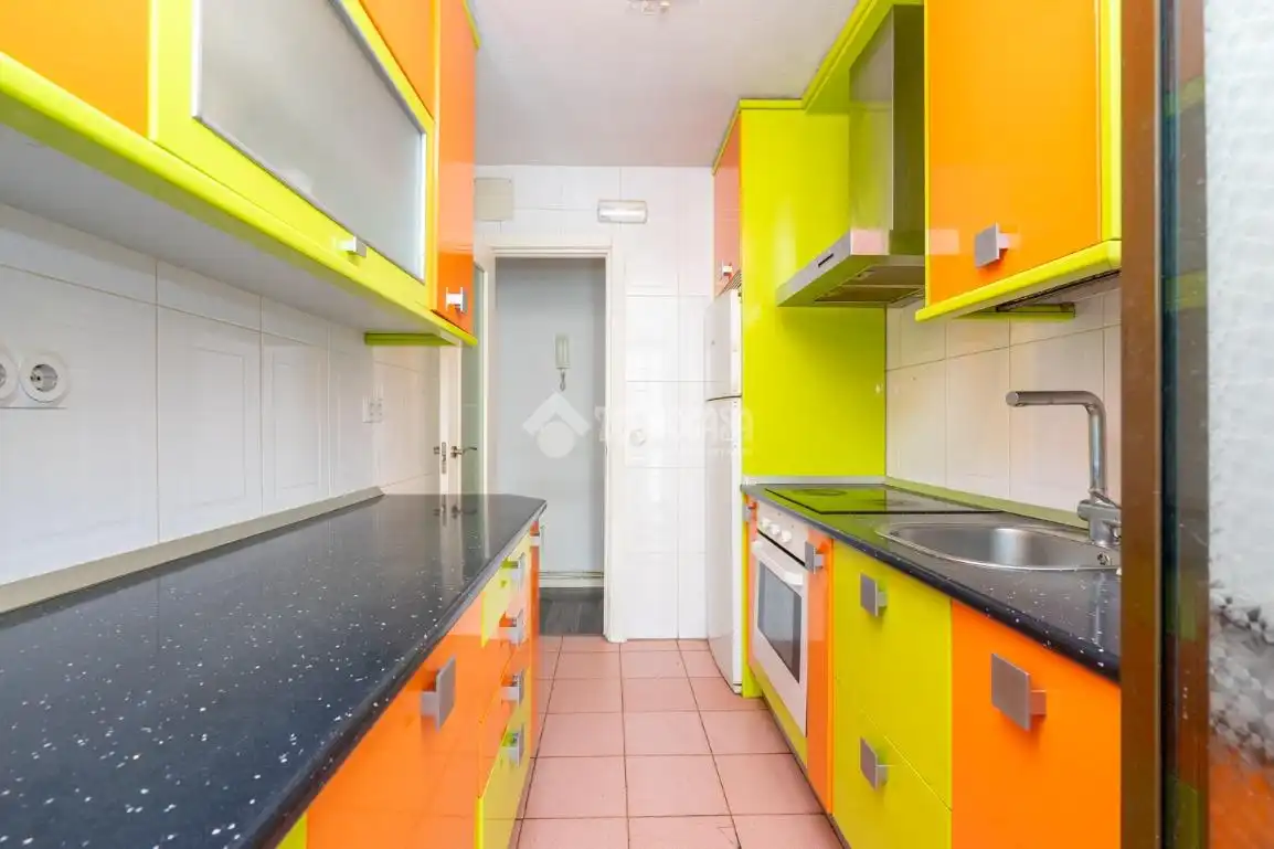 Cocina de Piso en venta en El Barral Ferial