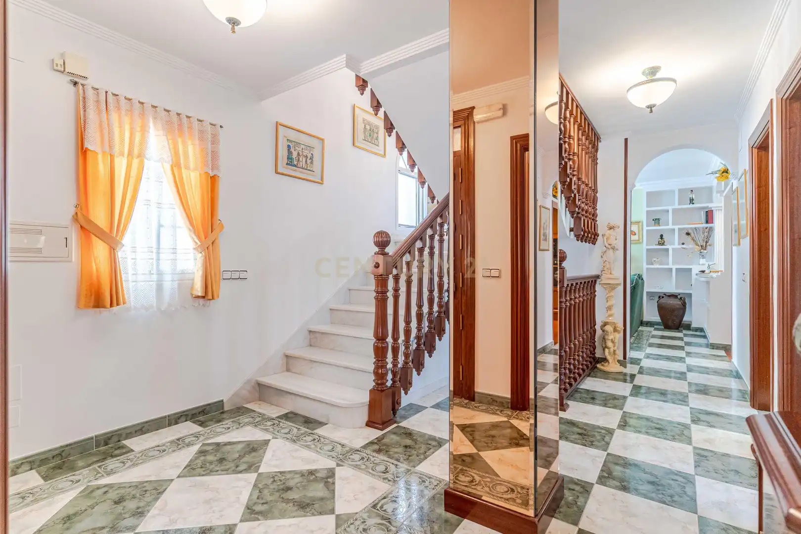 Houses for sale in Vélez de Benaudalla  with Private garden