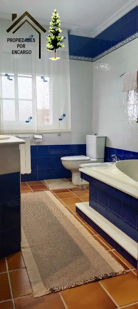 Bany de Casa o xalet en venda en Moaña amb Calefacció, Jardí privat i Terrassa