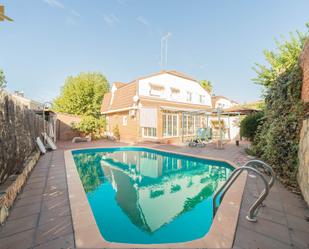 Piscina de Casa o xalet en venda en Villanueva de Perales amb Aire condicionat, Calefacció i Jardí privat