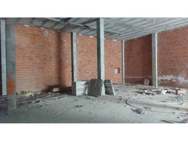 Local comercial en Alquiler en Alto de los Molinos