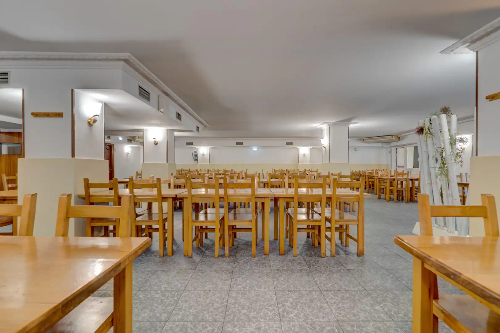 Commercial properties for sale in Deba  with Air Conditioner