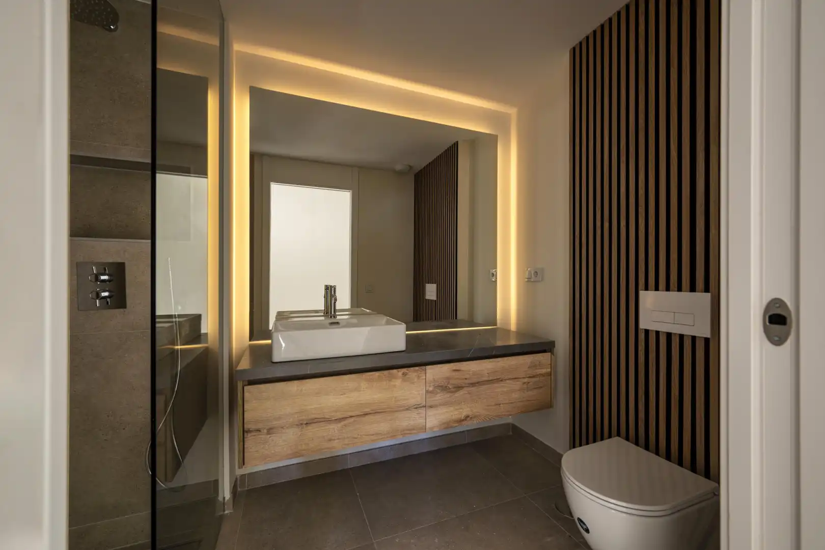 Bathroom of Apartments for sale in Riviera del Sol