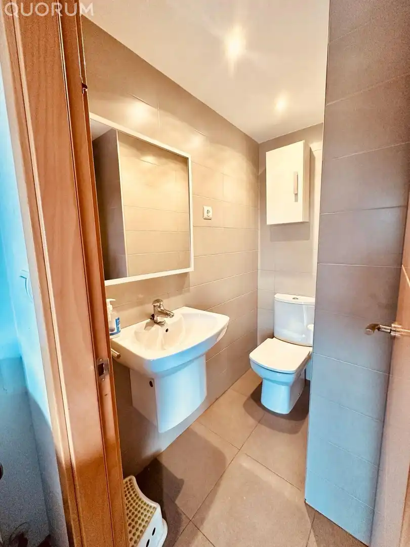 Baño de Casa adosada en venta en Galdakao con Calefacción, Jardín privado y Terraza