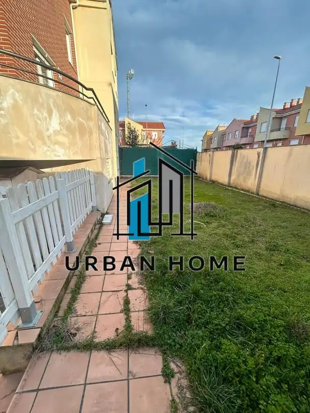 Casa o xalet en venda en Villaquilambre amb Calefacció, Jardí privat i Terrassa